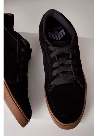 tenis preto camurça masculino