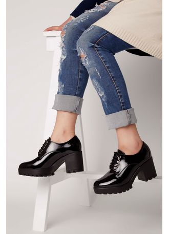 Sapato Oxford Vizzano Tratorado Verniz Preto Pittol