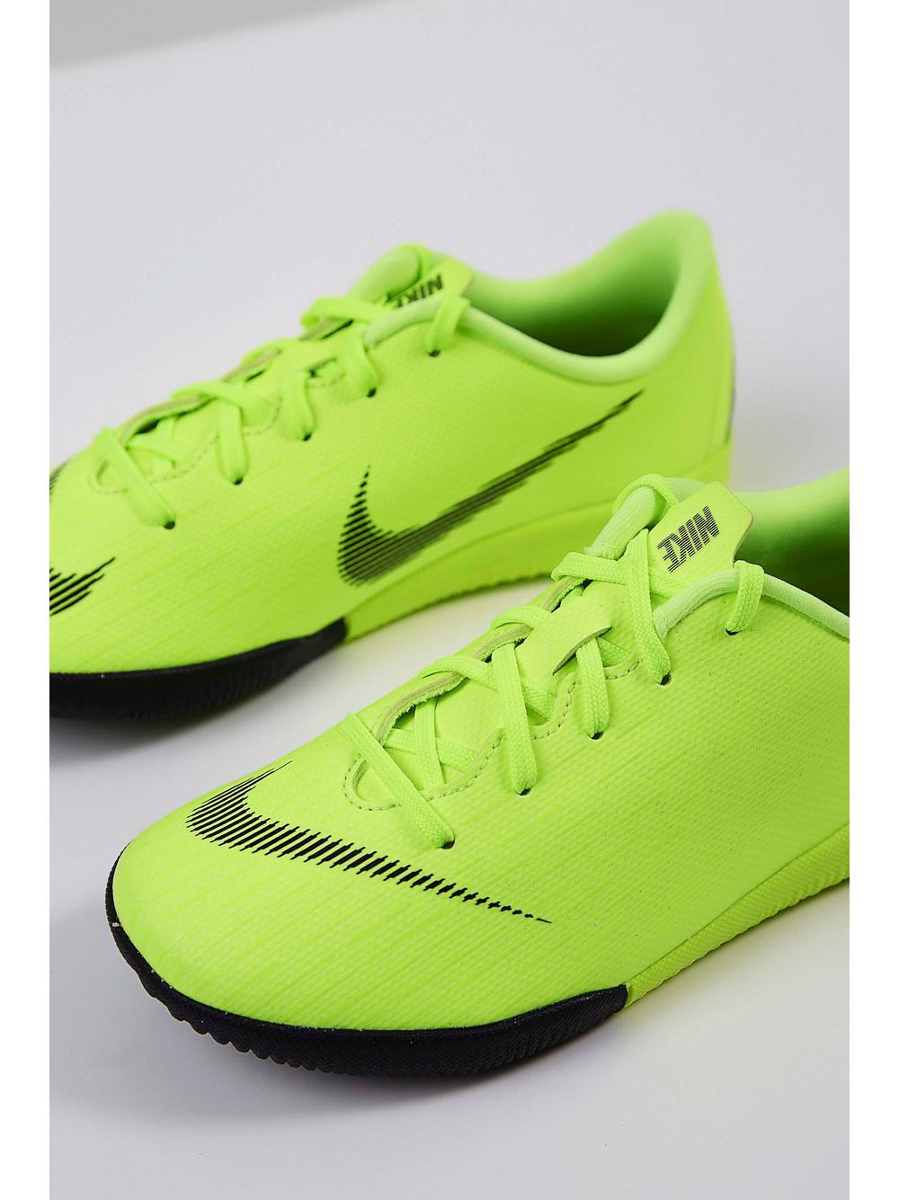 nike futsal vapor