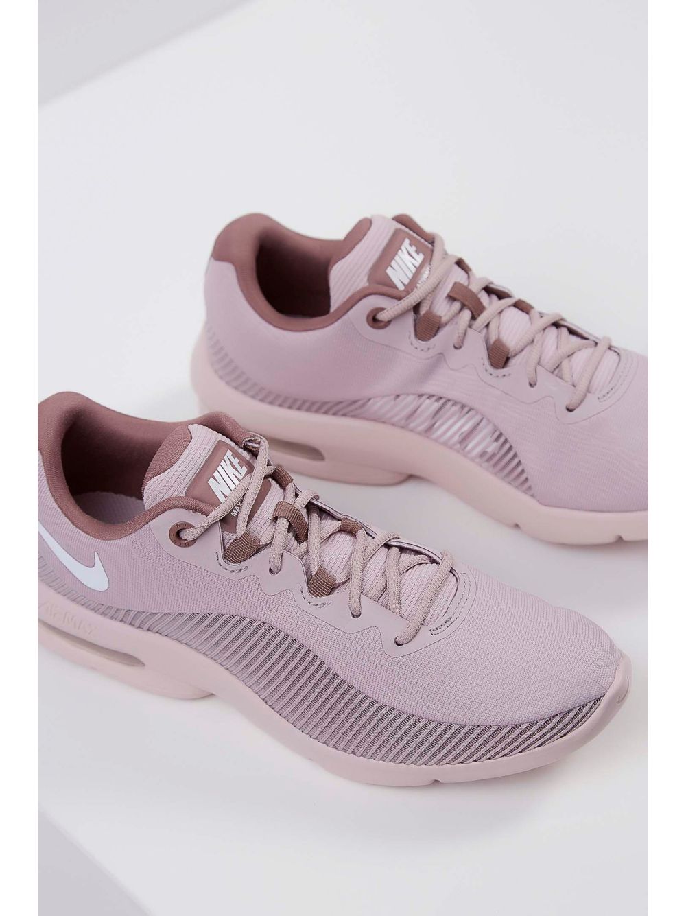 nike air max advantage 2 preschool