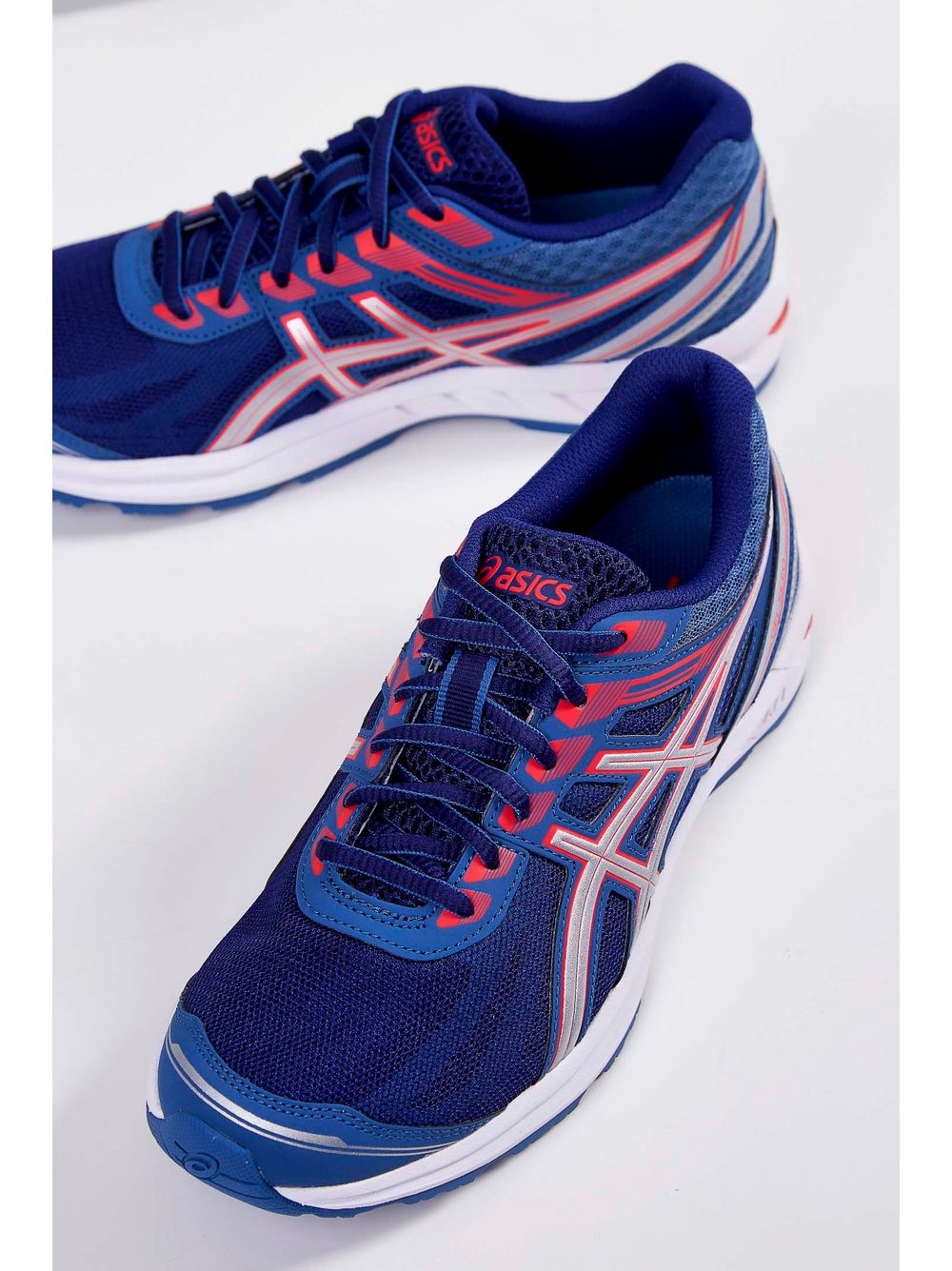 nike men's air max axis running shoe