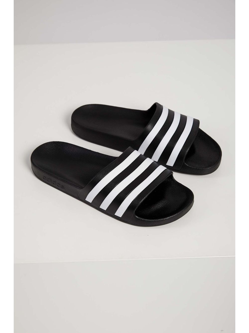 chinelo slide feminino adidas