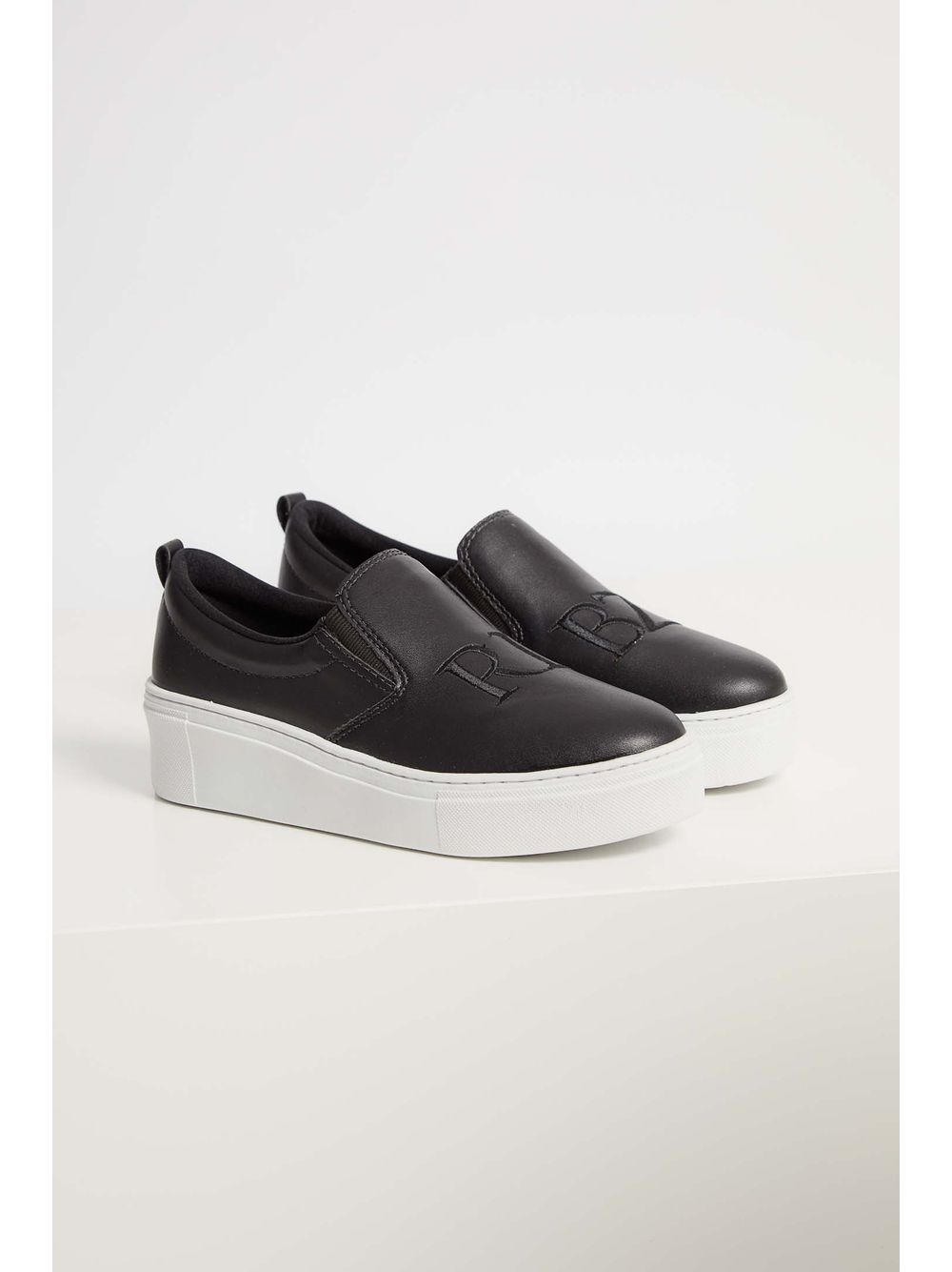 tênis slip on raphaella booz flatform feminino