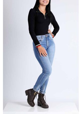 bota coturno feminina com calça jeans