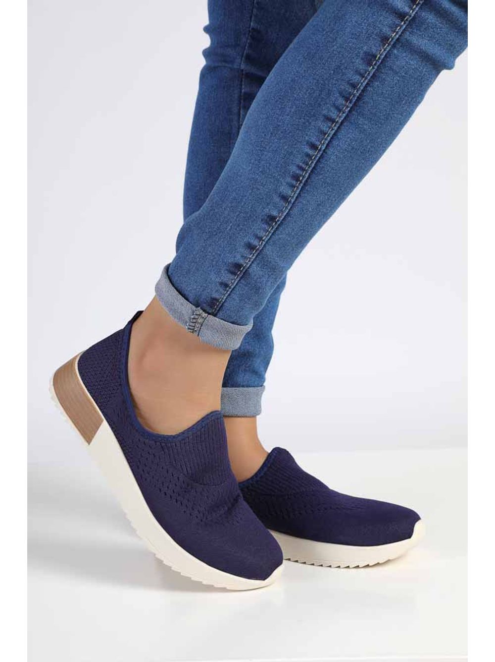 tênis feminino casual slip on modare