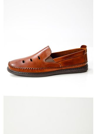 mocassim marrom