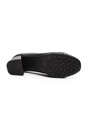 Sapato-Modare-Salto-Baixo-Feminino-Conforto-7373.110-Preto