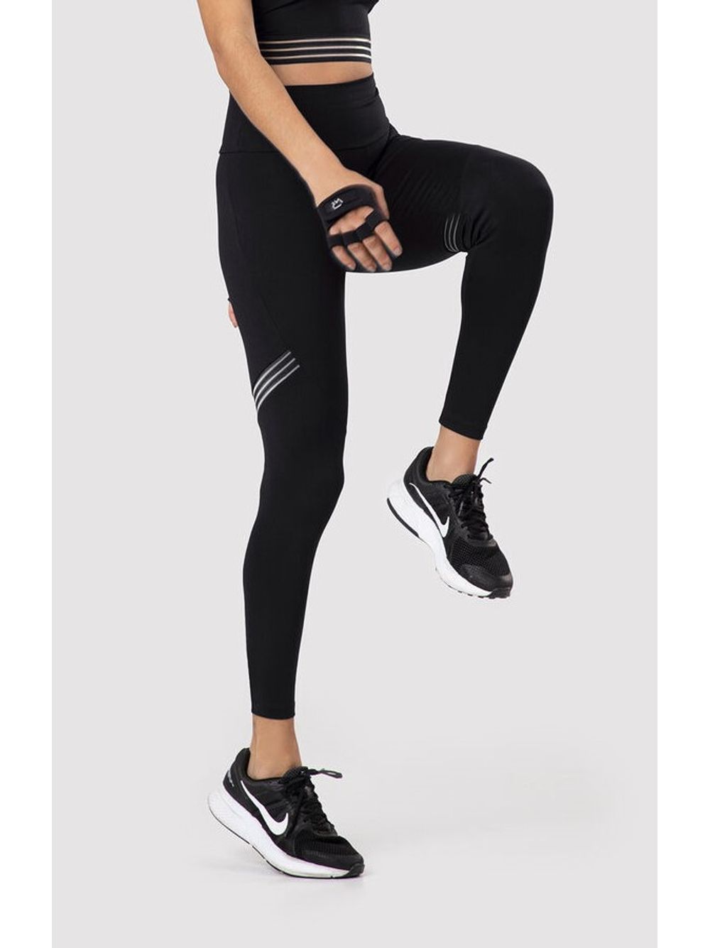 Calça Legging Nike Pro Dri-Fit Feminina - Preto+Cinza