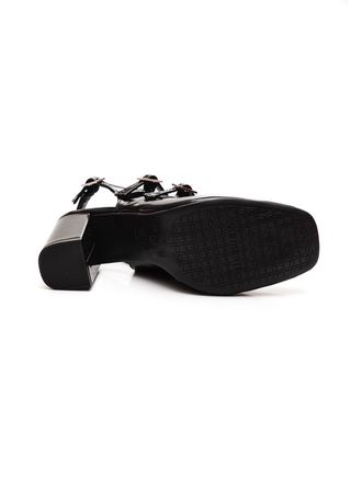 Sapato-Via-Marte-Chanel-Feminino-Fivela-062-005-Preto